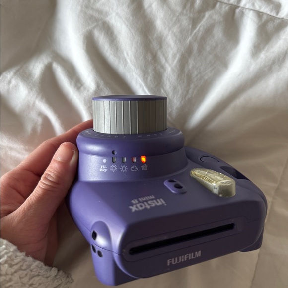 Fujifilm Instax Mini 8 Instant Film Camera - Grape/Purple - Picture 8 of 11